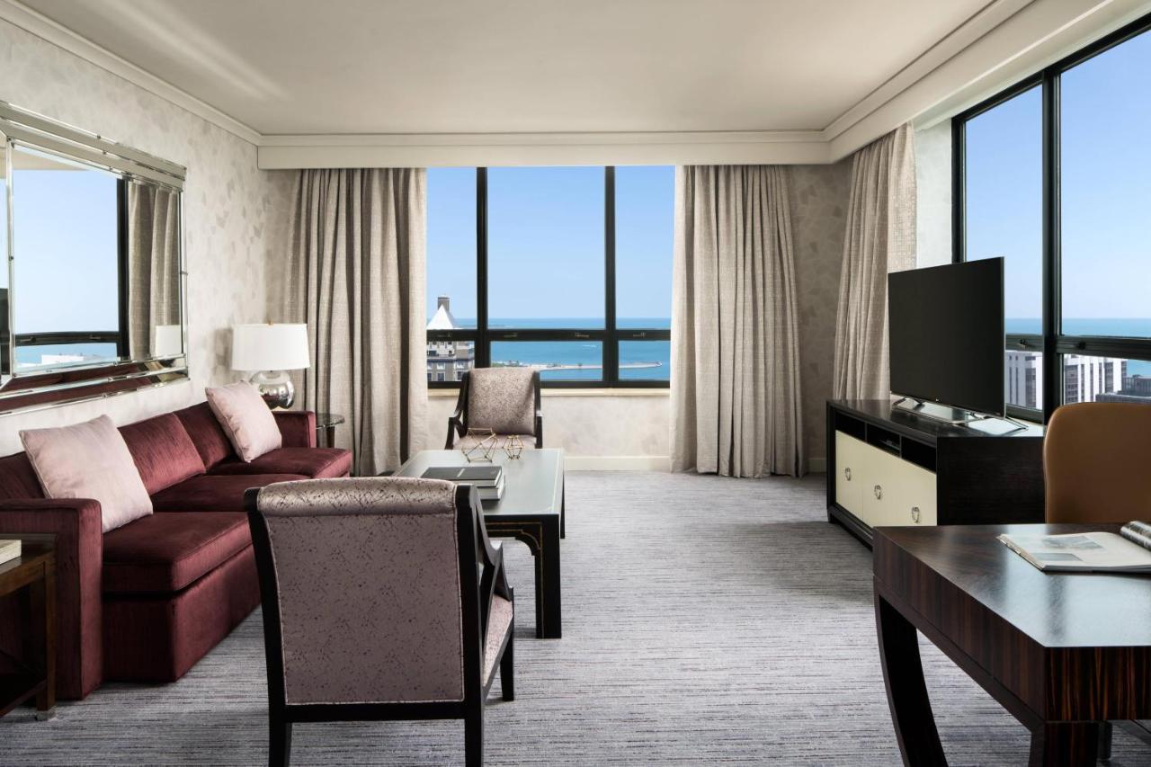 The Ritz-Carlton, Chicago Hotel Exterior photo